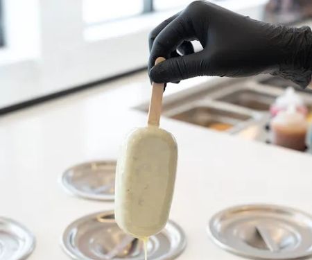 Bombshell Treat Bar