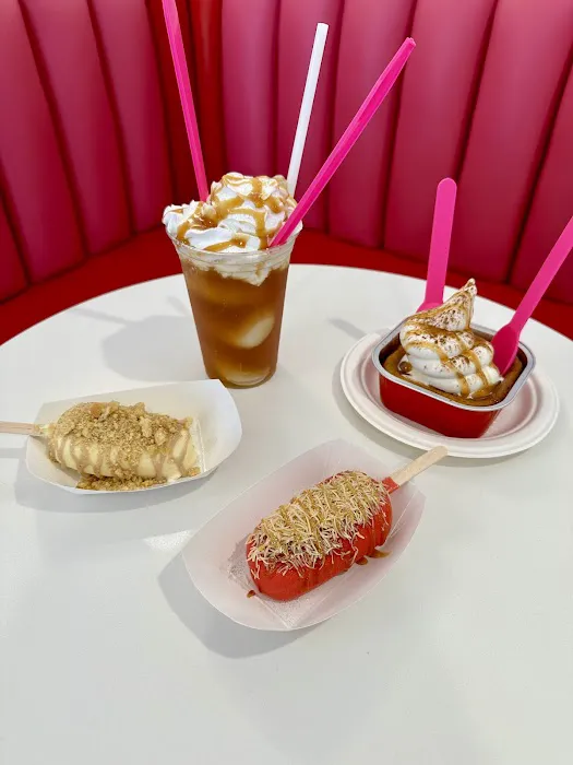 Bombshell Treat Bar Picture 3