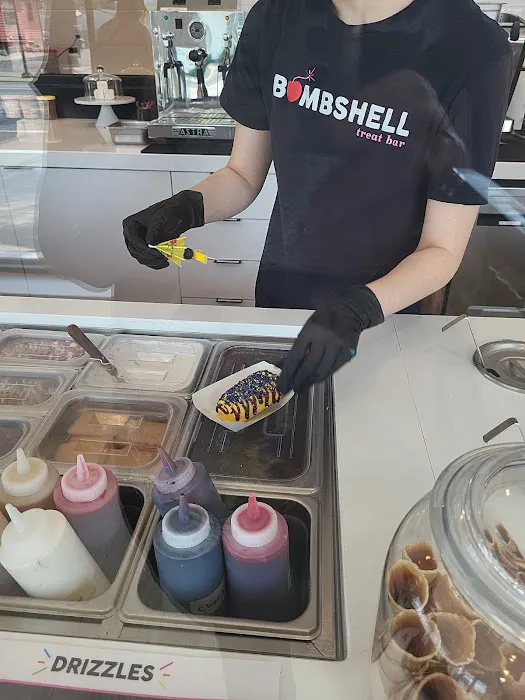 Bombshell Treat Bar Picture 9