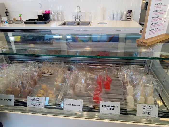 Bombshell Treat Bar Picture 7