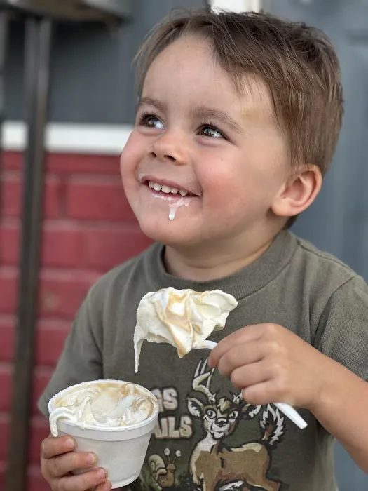 Pa's Ice Cream Shoppe Picture 3