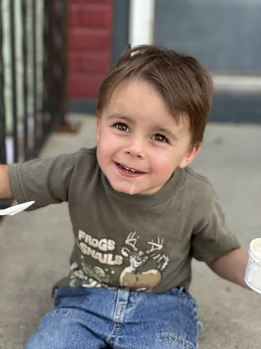 Pa's Ice Cream Shoppe Picture 7