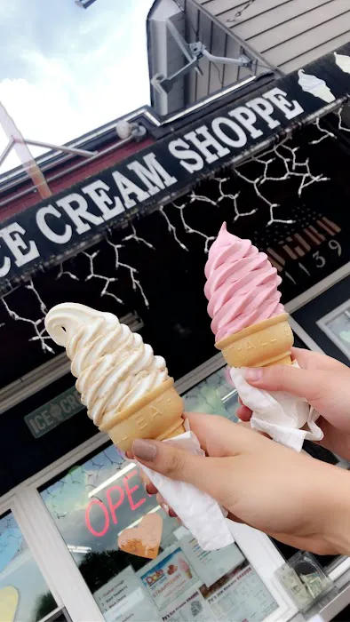 Pa's Ice Cream Shoppe Picture 5
