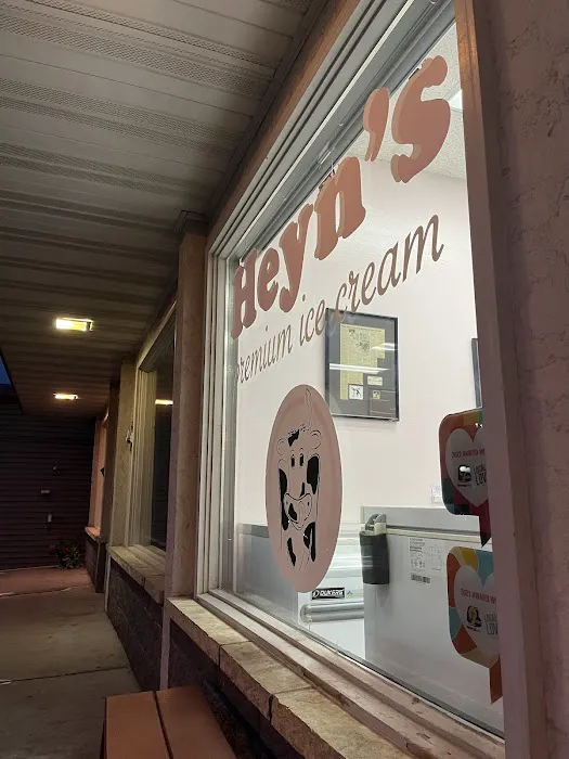Heyn's Ice Cream Iowa City Picture 6