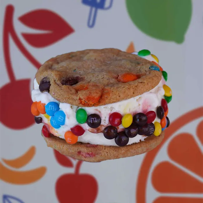 Sugar Buzz Ice Cream Truck Picture 6