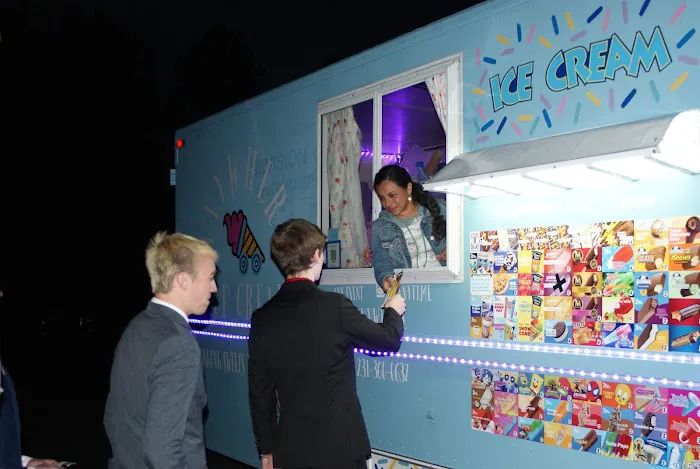 Anywhere Ice Cream Truck Picture 4