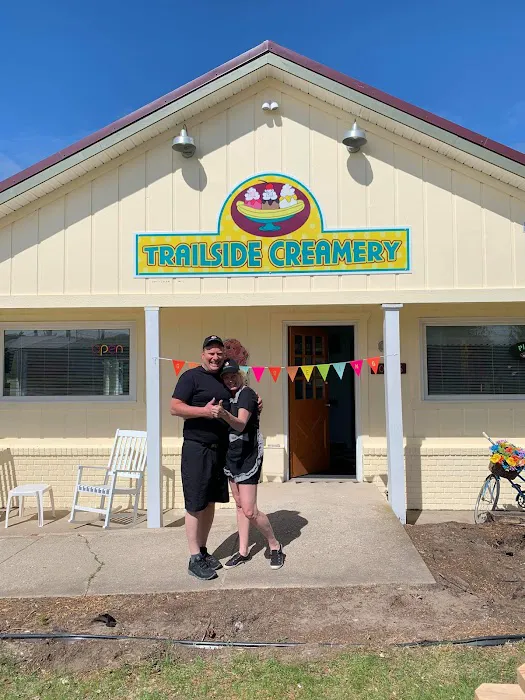 Trailside Creamery and Pizza Picture 2