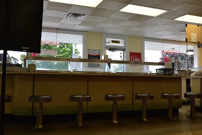 Marion's Dairy Bar Picture 9