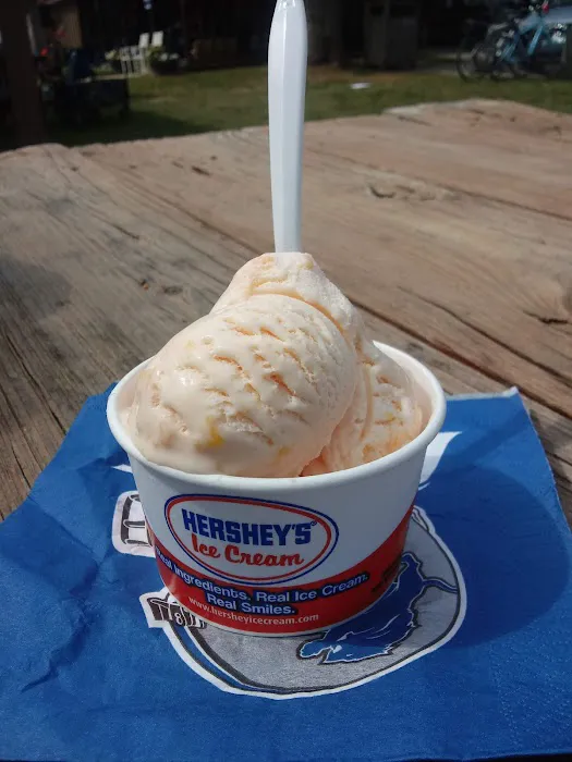 Frontier Town Ice Cream Parlor Picture 2