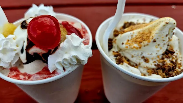 Jam'rs Frozen Custard Picture 1