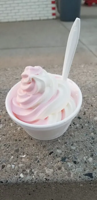 Jam'rs Frozen Custard Picture 8