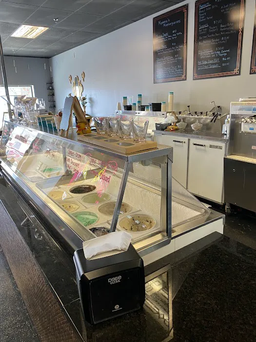 Momma’s Dessert Bar Picture 2