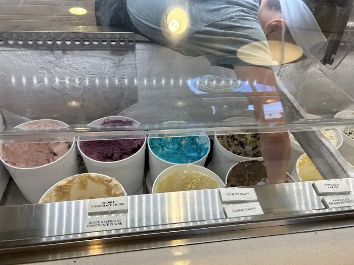 Mitchell's Ice Cream (Avon Shop) Picture 9