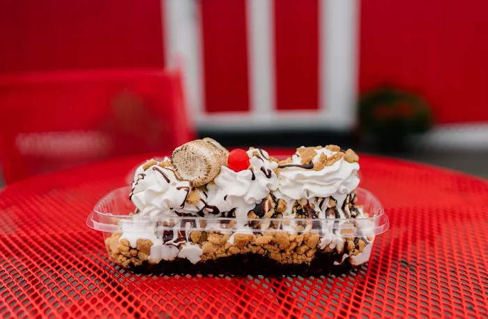 Skoops Ice Cream Picture 5