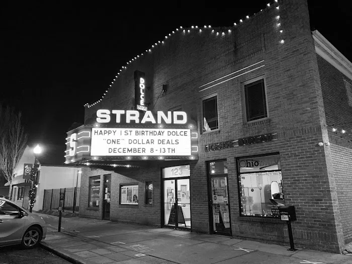Dolce at the Strand Picture 2
