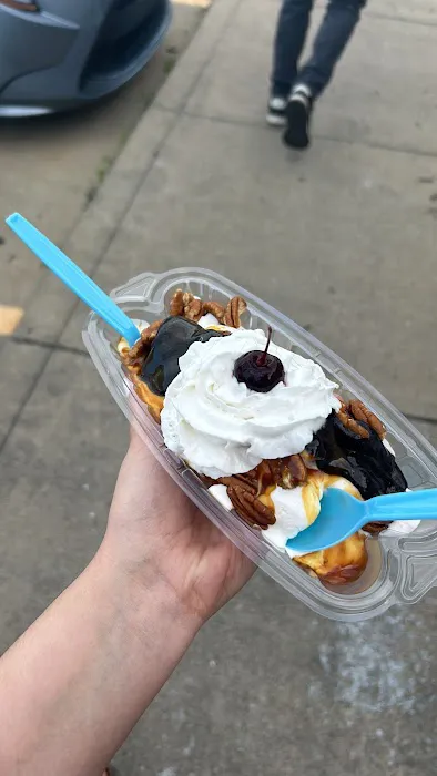 Fenik's Frozen Custard Picture 5