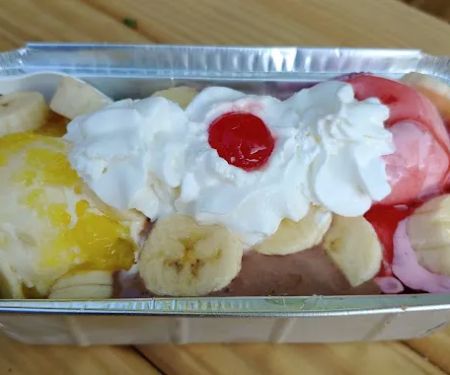 Pinecone Ice Cream Shop