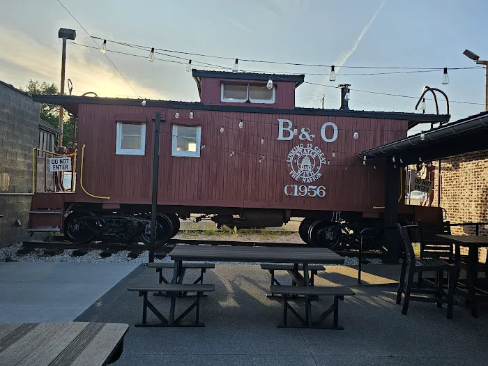 The Loose Caboose Depot Picture 2