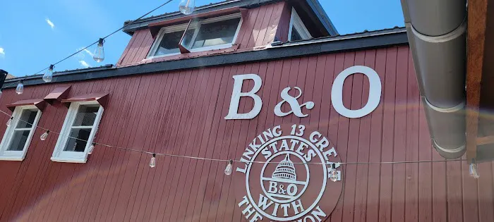 The Loose Caboose Depot Picture 7