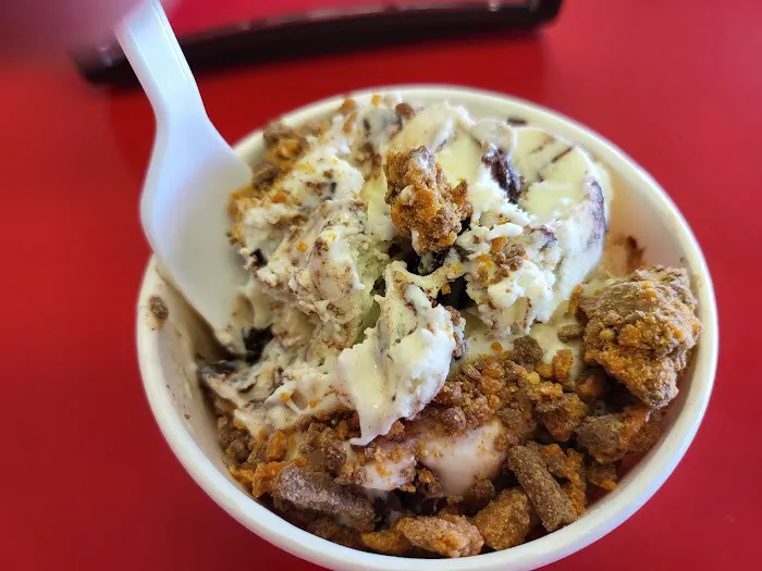 An Extra Scoop Picture 1