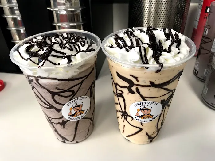 Skipper's Frozen Yogurt & Dessert Shop Picture 7