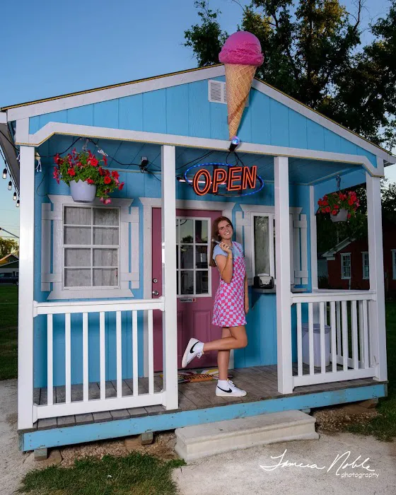 Hometown Scoops Picture 2