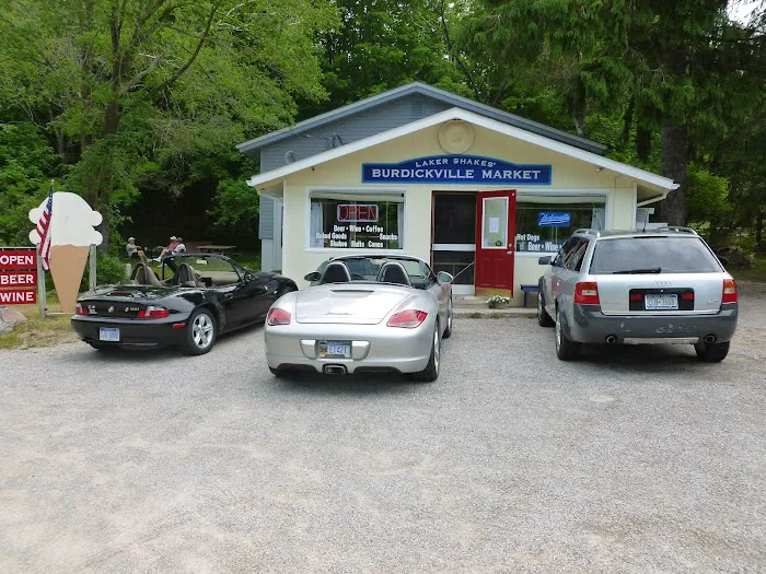 Laker Shakes Burdickville Market Picture 2