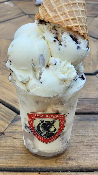 Cherry Public House Ice Cream Stand Picture 2