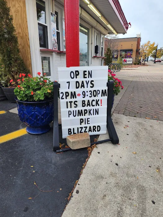 Dairy Queen Store Picture 9