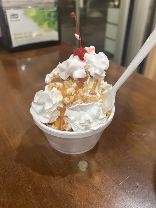 Golden Cone Frozen Custard & Ice Cream - Royal Oak Picture 5