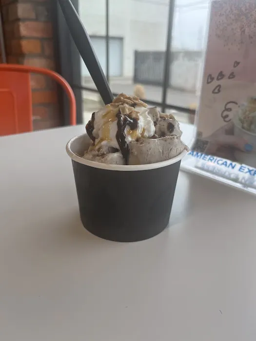 MIXD Rolled Ice Cream Picture 1