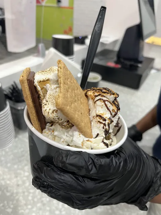MIXD Rolled Ice Cream Picture 6