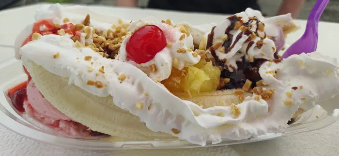 MJ's North End Ice Cream Parlor Picture 1