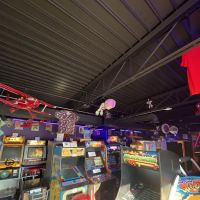 HIGH SCORE Ice Cream & Arcade ico