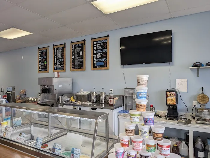Gilly's Ice Cream Picture 5