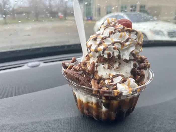 Screamers Ice Cream Picture 2