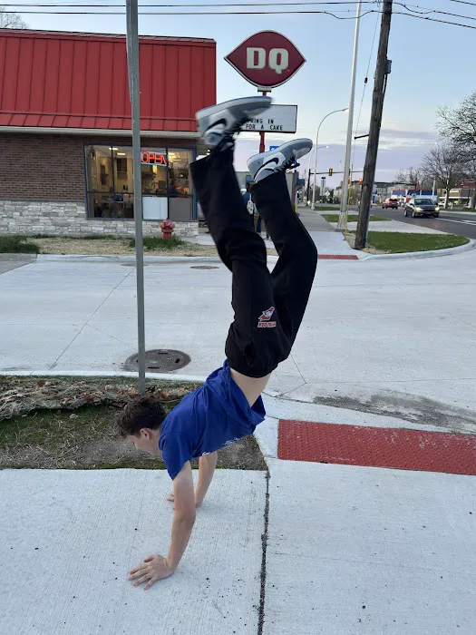 Dairy Queen Store Picture 4