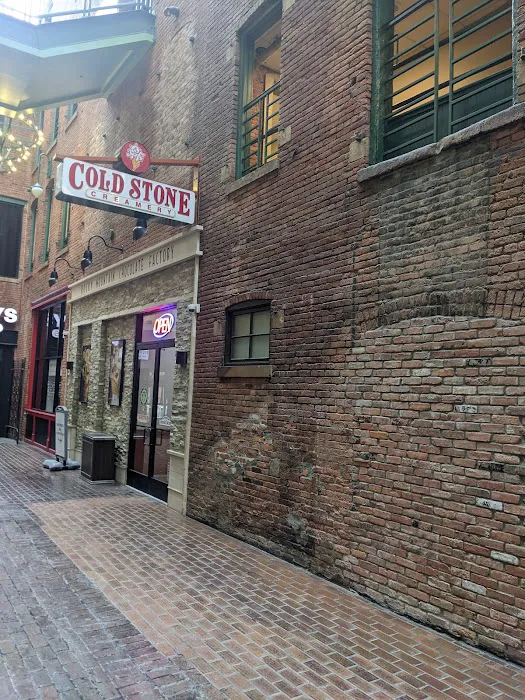 Cold Stone Creamery Picture 2