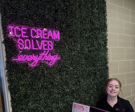 Scoops Creamery