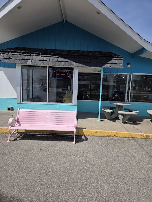 Mikey's Ice Cream & Grill Picture 3
