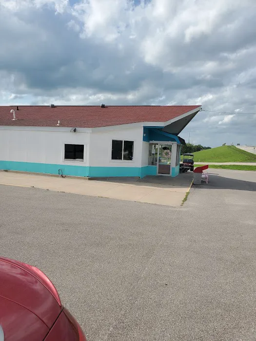 Mikey's Ice Cream & Grill Picture 5