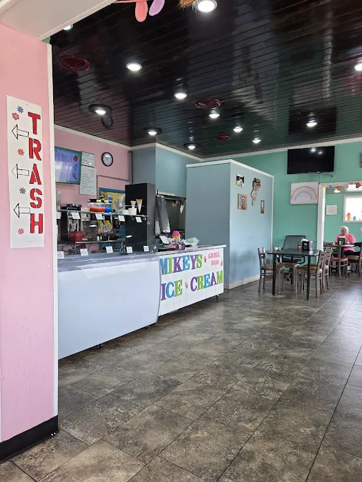 Mikey's Ice Cream & Grill Picture 6