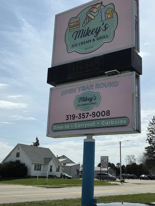 Mikey's Ice Cream & Grill Picture 8