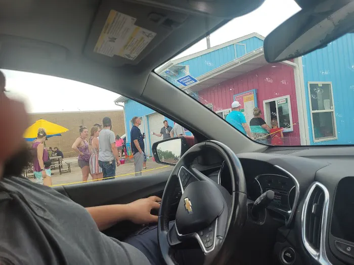Pelican's SnoBalls Picture 8