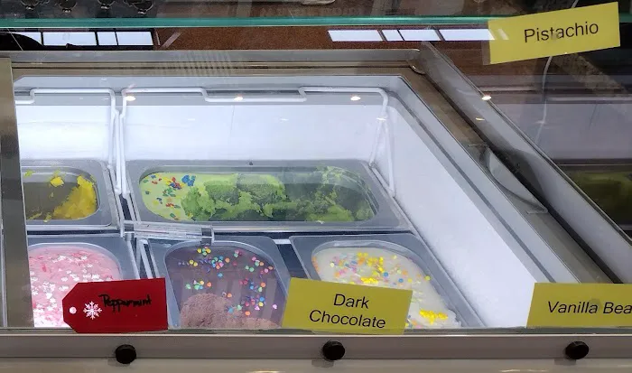 Luna Gelato and Ice Cream Picture 9