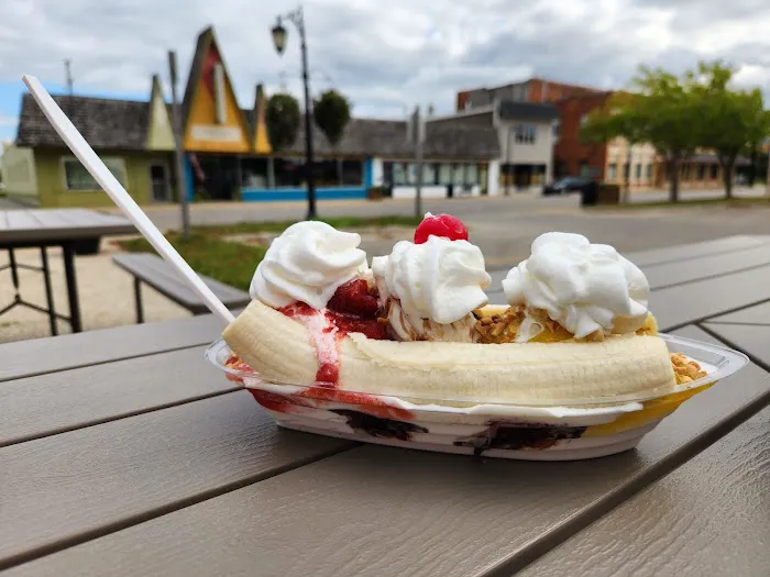 Drift Ice Cream Shop Picture 1