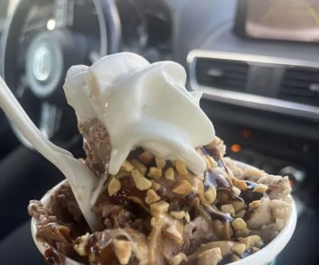 Scoop and Twist of Macomb