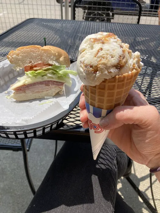 House Of Ice Cream & More Picture 2