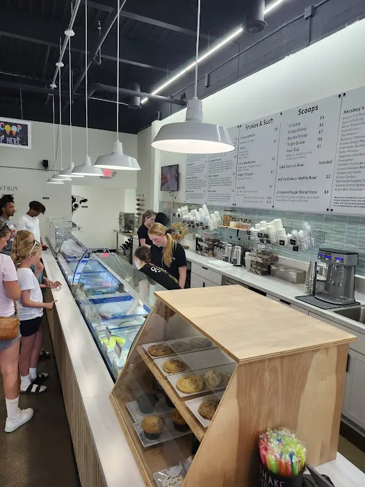 Fowler's Creamery & Coffee Picture 3