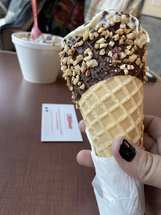 Milkhouse Ice Cream and Coffee Cafe Picture 3